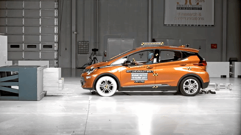 🚗💥 Science That Saves Lives: 20 Educators Selected for PocketLab + IIHS Crash Science Training!