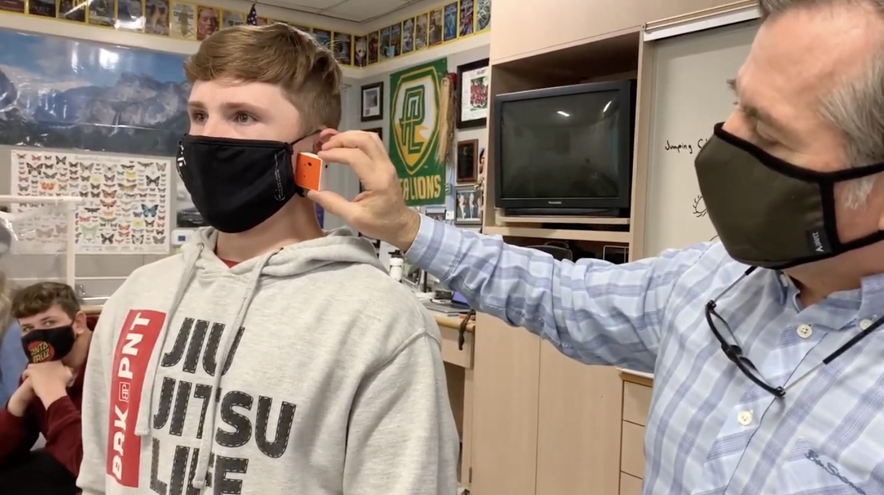 PocketLab Experiments: Face Mask Effectiveness Test