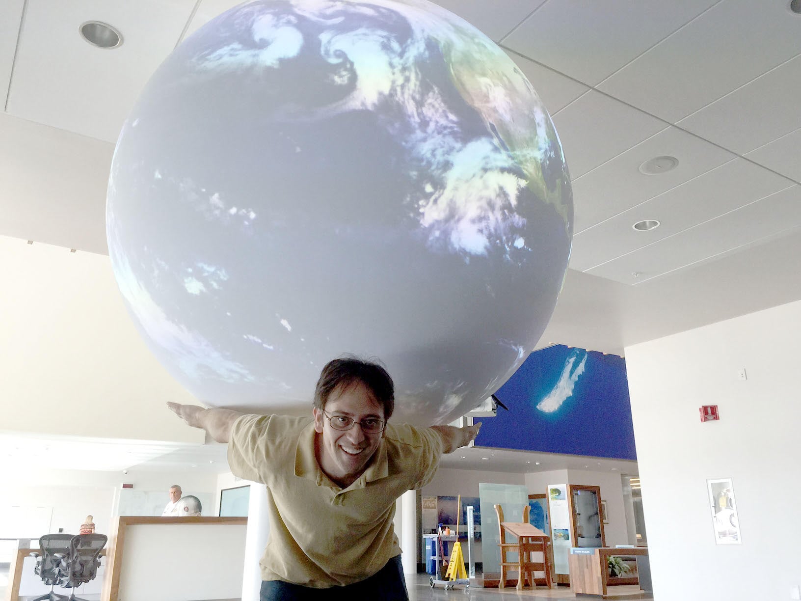 leon geschwind atlas